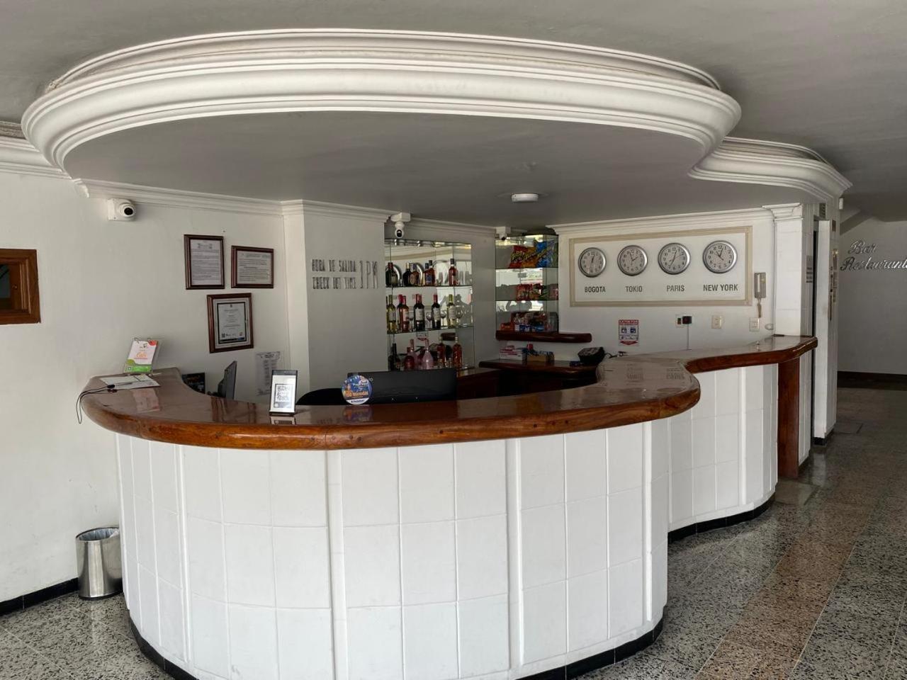 Tama Hotel Granada Real カリ エクステリア 写真
